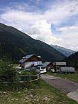 Malga Bordolona outside