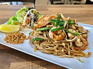 Kindee Thai Cuisine food