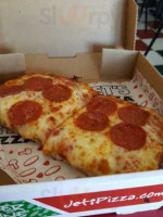 Jet's Pizza food