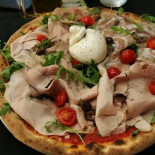 Pizzeria Da Mauro food