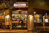 Boteco Freguesia inside