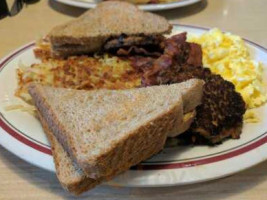 Huddle House food