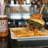 Deck House Tavern Cibo
