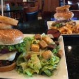 Deck House Tavern Cibo