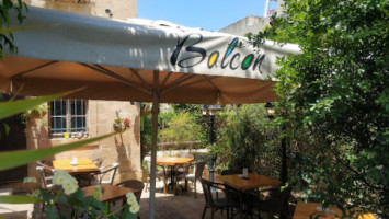 Balcon Bistro inside