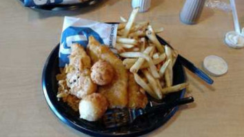 Long John Silver's inside