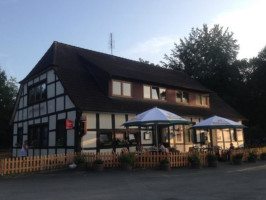 Schnitzelhaus auetal outside