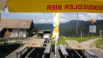 Alp Zwüschet-mythen inside