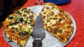 Nello's Pizza food