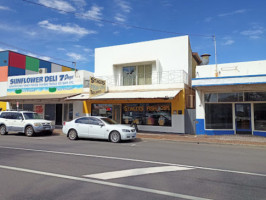 Stingers Fish & Chips outside