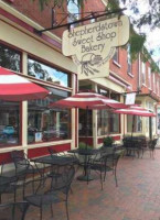 Shepherdstown Sweet Shop Bakery outside