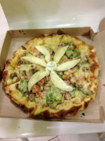 Pizz' Au P'tit Creux food