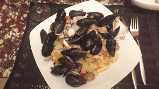 Numaboa Taverna Live À l'intérieur