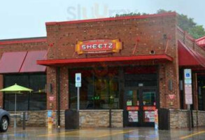 Sheetz outside