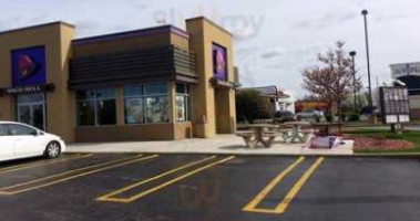 Taco Bell outside