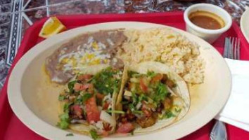 Taqueria La Cabana food