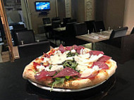 Pizzeria A L'italienne food