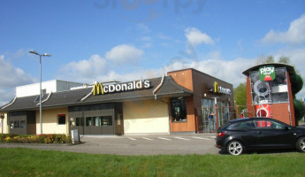 Mcdonald's outside