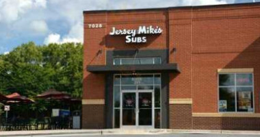 Jersey Mike's Subs food