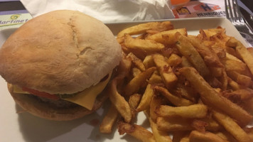 Burger sur Vienne food