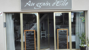 Au Grain D'elle food