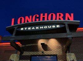 Longhorn Steakhouse inside