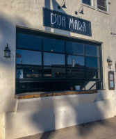 Dija Mara outside