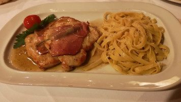 Cardinale Ristorante food