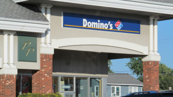 Domino's Pizza outside