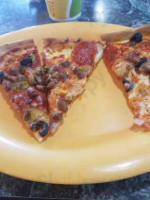 Mazzio's Pizza food