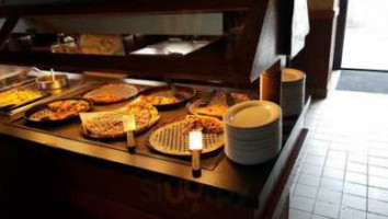 Pizza Hut food