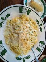 Olive Garden food