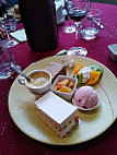 Hotel Des Voyageurs food