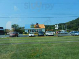 Long John Silver's Seafood outside