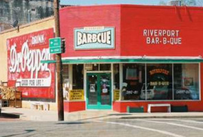 Joseph's Riverport Barbecue outside