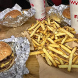 Five Guys Cibo