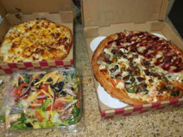 City Pizza food