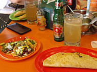 Taqueria Los Chilangos food