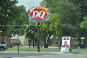 Dairy Queen outside