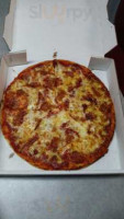 Checker's Pizza food