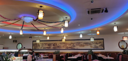 Royal Chinon Buffet Asiatique inside