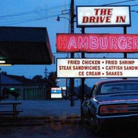 Ed's Drive-in outside