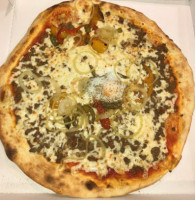 Bono Pizzeria food