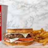 Hardees Cibo