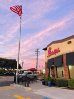 Chick-fil-a outside