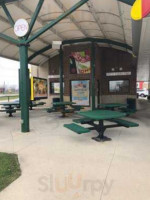 Sonic Drive-in outside