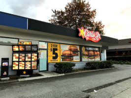 Carl's Jr. outside