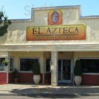 El Azteca outside