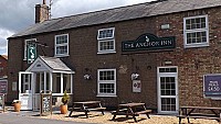 The Anchor Inn outside