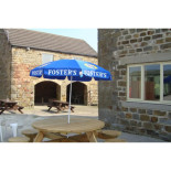 The Barn Dentro